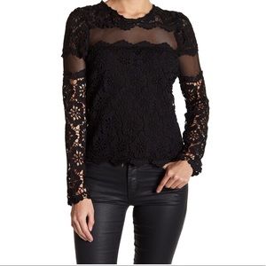 Romeo + Juliet Couture black woven lace size S